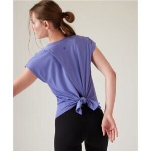 Athleta Top Womens Medium Purple Explore Tee Tie Back V Neck Open Yoga Soft Gym
